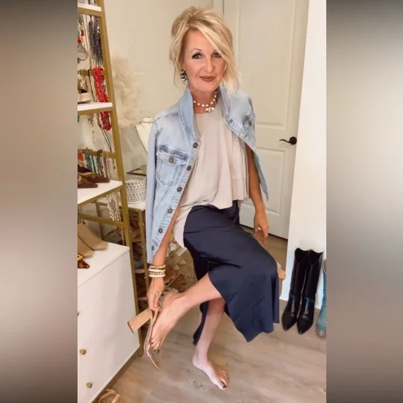 Classic Navy Satin Slip Skirt - Women - Picture 6 of 16